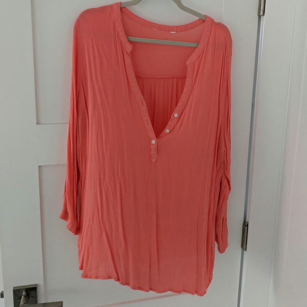 Coral top
